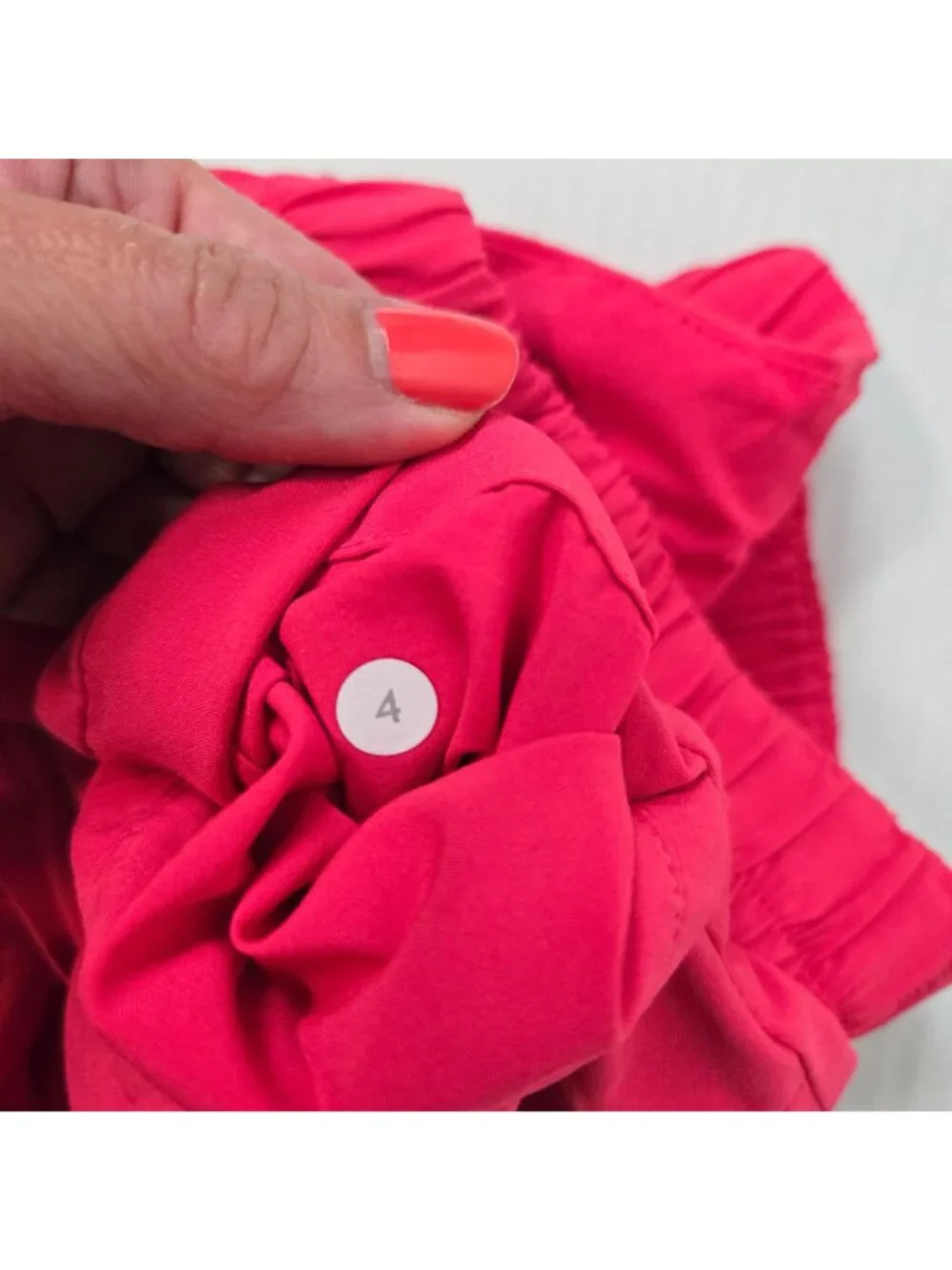 Lululemon Size 4 Spring Break Away Shorts II in Boom Juice UPF Tie Waist Cuffed